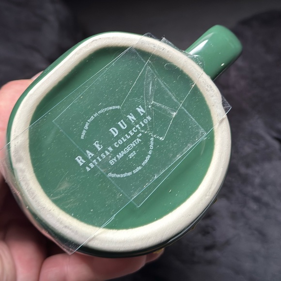 NWT Rae Dunn Felices Fiestas Coffee Mug With Christmas Tree Lid Topper - Picture 2 of 6